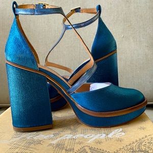 NWT Free People Wythe Satin Platforms in Midnight size 37